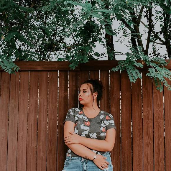 Meet your Posher, Gabrielle - Picture 1 of 1